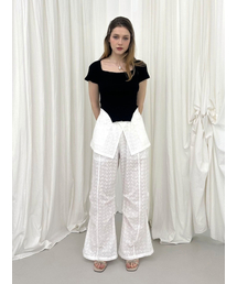 MOIFAIRE（モイフェア）の「FLOWER LACE LAYERED PANTS / WHITE（その他パンツ・レディース）」