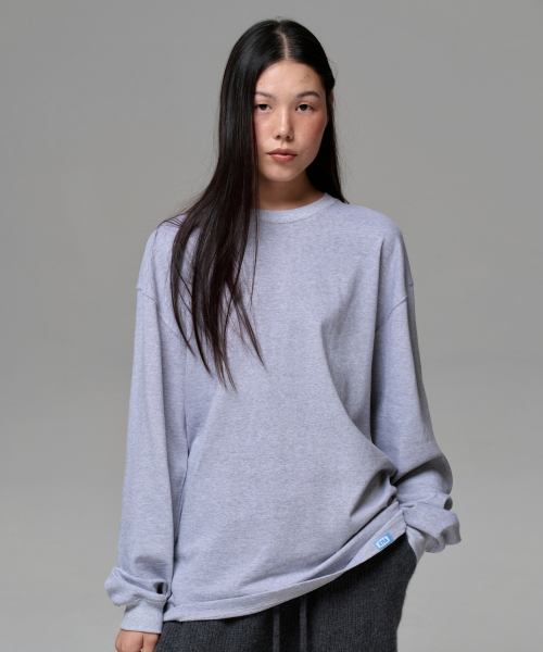 ERA(エラ)の「UNISEX ERA SHOULDER LOGO T - MELANGE GRAY(Tシャツ/カットソー・レディース・杢グレー・SMALL/MEDIUM/LARGE)」の1枚目の写真