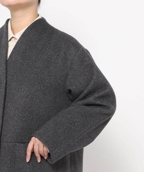 studio CLIP(スタディオクリップ)の「《ウタオ》ミニマルノーカラーコート(ノーカラーコート・レディース・シルバーグレー/チャコール/ブラック・FREE)」の7枚目の写真