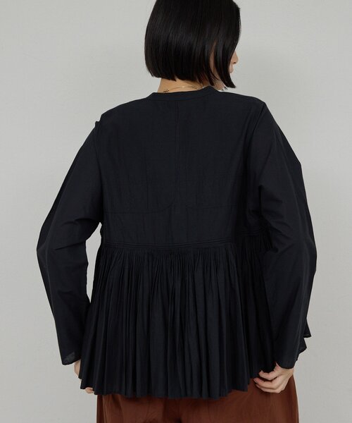 GALLARDAGALANTE(ガリャルダガランテ)の「【2026SS Debut】【Dhritië】【手洗い可】タックブラウス(シャツ/ブラウス・レディース・オフホワイト/ブラック/イエロー・FREE)」の11枚目の写真