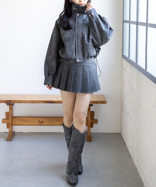 clear（クリア）の「ベルト付きアンティークレザープリーツスカート[着回し力抜群 Y2K カジュアル]≪2026SS新作≫（スカート・レディース・ブラック/グレー/ブラウン・M/S）」の11枚目の写真