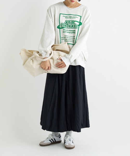 A.D.C.L.（エーディーシーエル）の「フロッキープリント ロゴ ダンボール プルオーバー（スウェット・レディース・杢グレー/オートミール・L/M）」の10枚目の写真