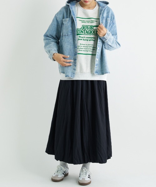 A.D.C.L.（エーディーシーエル）の「フロッキープリント ロゴ ダンボール プルオーバー（スウェット・レディース・杢グレー/オートミール・L/M）」の16枚目の写真