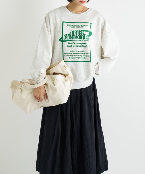 A.D.C.L.（エーディーシーエル）の「フロッキープリント ロゴ ダンボール プルオーバー（スウェット・レディース・杢グレー/オートミール・L/M）」の4枚目の写真