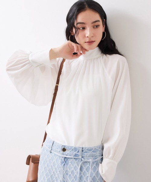 VIS（ビス）の「前後2WAYボリュームボウタイブラウス/イージーケア（シャツ/ブラウス・レディース・オフホワイト/イエロー系その他/サックスブルー・FREE）」の4枚目の写真