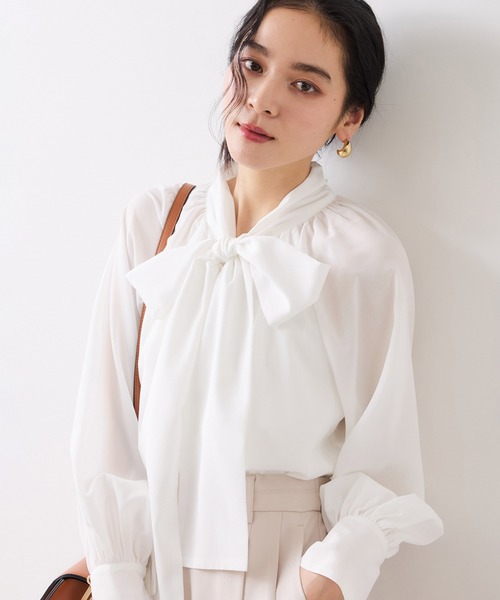 VIS（ビス）の「前後2WAYボリュームボウタイブラウス/イージーケア（シャツ/ブラウス・レディース・オフホワイト/イエロー系その他/サックスブルー・FREE）」の7枚目の写真