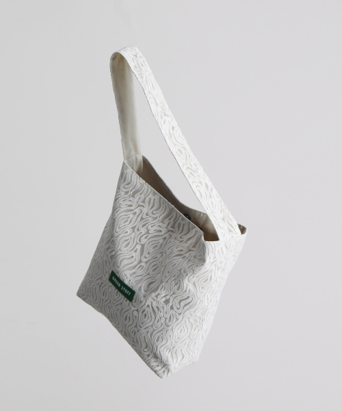 GREEN STUFF(グリーンスタッフ)の「seem full bag 62 - marbling lace ivory(エコバッグ/サブバッグ・レディース・その他・FREE)」の9枚目の写真