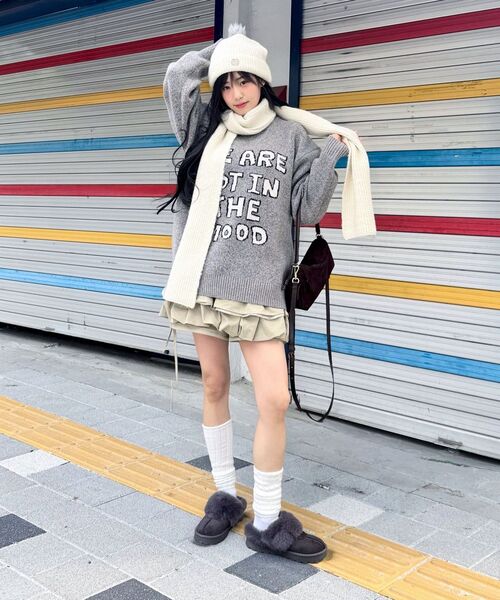 LMR（エルエムアール）の「レタリングジャガードプルオーバーニット GREY（ニット/セーター・レディース・グレー・M/L）」の5枚目の写真