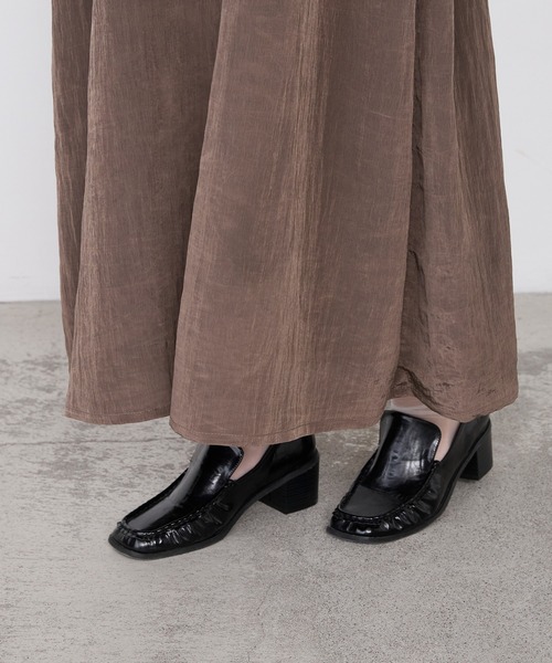 forksy.（フォルクシー）の「【forksy.】ワッシャーサテン ギャザー ダブルストラップ キャミワンピース（ワンピース・レディース・ブラック/ブルー/ブラウン/ベージュ・FREE）」の6枚目の写真