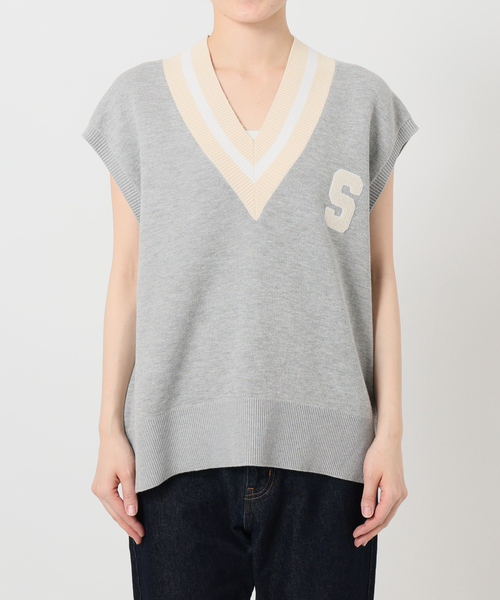 SLOBE IENA（スローブイエナ）の「サガラ刺繍レタードベスト（ベスト・レディース・ベージュ/チャコールグレー・FREE）」の3枚目の写真