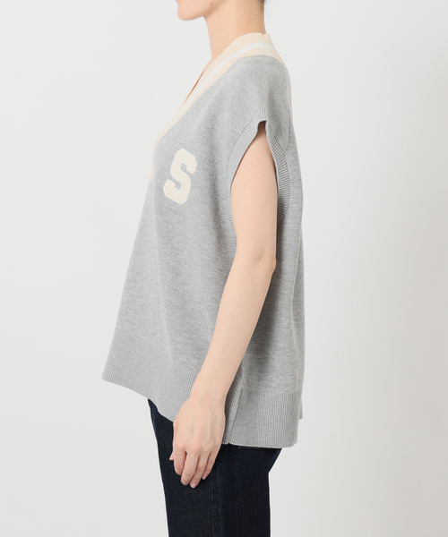 SLOBE IENA（スローブイエナ）の「サガラ刺繍レタードベスト（ベスト・レディース・ベージュ/チャコールグレー・FREE）」の4枚目の写真