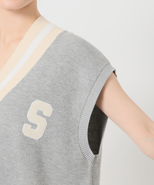 SLOBE IENA（スローブイエナ）の「サガラ刺繍レタードベスト（ベスト・レディース・ベージュ/チャコールグレー・FREE）」の7枚目の写真