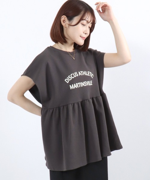 DISCUS ATHLETIC(ディスカス アスレチック)の「DISCUS ATHLETIC(ディスカスアスレチック)UVケア ペプラムフレアTシャツ/フレンチスリーブ カレッジロゴ 体型カバー(Tシャツ/カットソー・レディース・スミクロ/ネイビー/オフホワイト・M)」の17枚目の写真