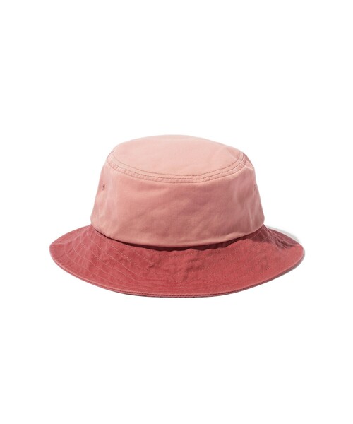 BEAMS PLUS（ビームスプラス）の「Long bill Bucket Hat 62 Twill Pigment Gradation Print（ハット・メンズ・ブルー/イエロー/レッド・ONE SIZE）」の5枚目の写真