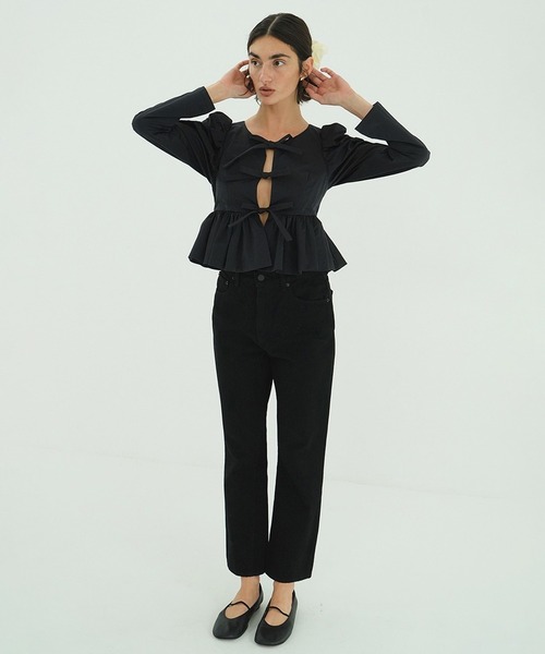 CLANE(クラネ)の「SHORT PEPLUM RIBBON TOPS(シャツ/ブラウス・レディース・ホワイト/ブラック・2/1)」の17枚目の写真
