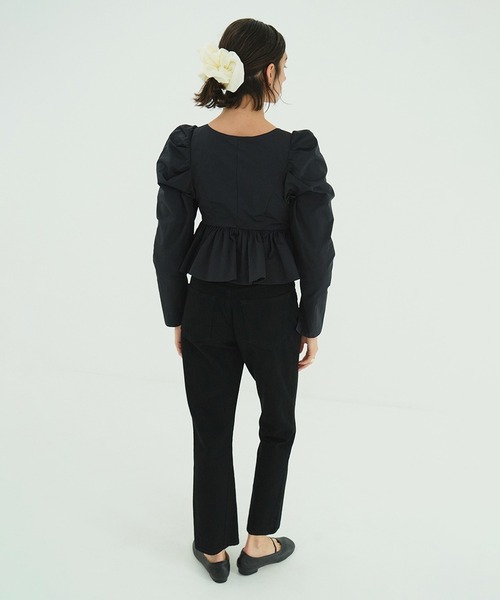 CLANE(クラネ)の「SHORT PEPLUM RIBBON TOPS(シャツ/ブラウス・レディース・ホワイト/ブラック・2/1)」の19枚目の写真