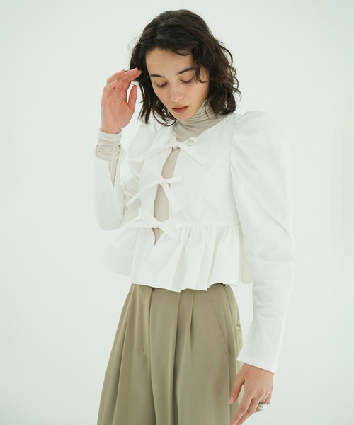 CLANE(クラネ)の「SHORT PEPLUM RIBBON TOPS(シャツ/ブラウス・レディース・ホワイト/ブラック・2/1)」の21枚目の写真