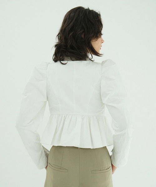 CLANE(クラネ)の「SHORT PEPLUM RIBBON TOPS(シャツ/ブラウス・レディース・ホワイト/ブラック・2/1)」の22枚目の写真