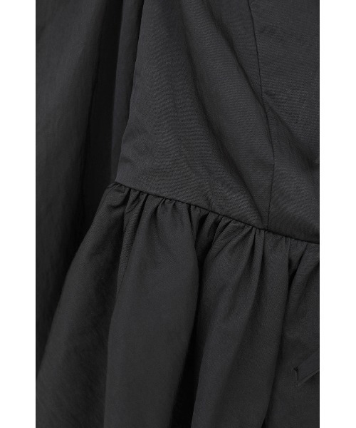 CLANE(クラネ)の「SHORT PEPLUM RIBBON TOPS(シャツ/ブラウス・レディース・ホワイト/ブラック・2/1)」の6枚目の写真