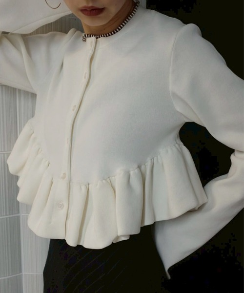 Ameri（アメリ）の「COMPACT BALLOON PEPLUM KNIT CARDIGAN（カーディガン/ボレロ・レディース・ブルー/ブラック/ホワイト・SMALL/MEDIUM）」の8枚目の写真