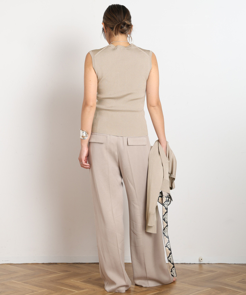 AP STUDIO（エーピーストゥディオ）の「Demure ノースリーブニット（ニット/セーター・レディース・ベージュ/キャメル/ブラック・FREE）」の8枚目の写真