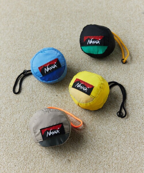 NANGA(ナンガ)の「NANGA × FREAK'S STORE/ナンガ × フリークスストア 別注 POCKETABLE SHOULDER BAG ポケッタブル ショルダーバッグ(ショルダーバッグ・メンズ・サックスブルー/ブラック/グレー/イエロー・ONE SIZE)」の6枚目の写真