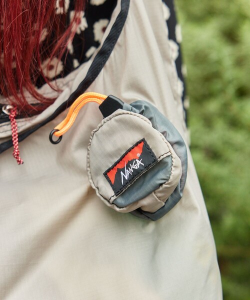 NANGA(ナンガ)の「NANGA × FREAK'S STORE/ナンガ × フリークスストア 別注 POCKETABLE SHOULDER BAG ポケッタブル ショルダーバッグ(ショルダーバッグ・メンズ・サックスブルー/ブラック/グレー/イエロー・ONE SIZE)」の9枚目の写真