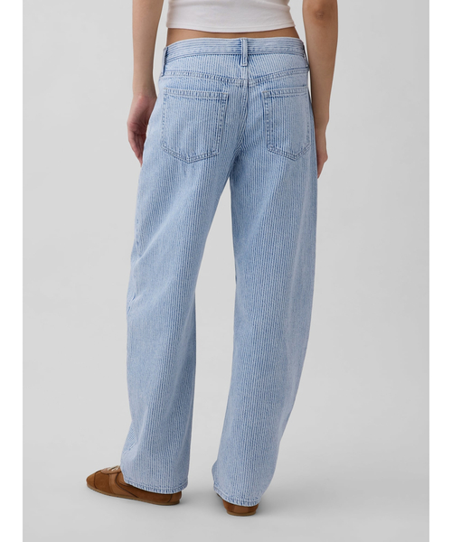 GAP(ギャップ)の「ローライズ ウルトラソフト バレルデニム(デニムパンツ・レディース・ブルー・29/27/30/28/26/23/24/25)」の9枚目の写真