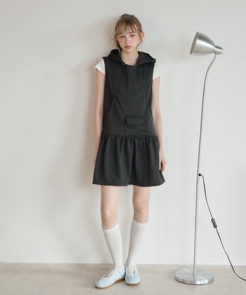 Birthday room(バースデイルーム)の「フード付きスウェットワンピ/Hooded sweatshirt dress(ワンピース・レディース・ブラック/グレー・FREE)」の9枚目の写真