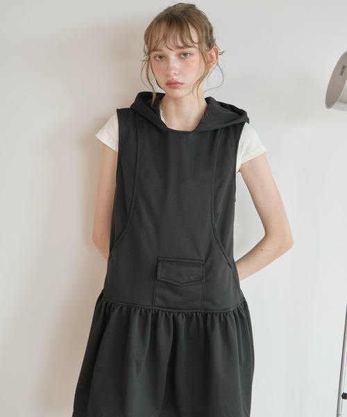 Birthday room(バースデイルーム)の「フード付きスウェットワンピ/Hooded sweatshirt dress(ワンピース・レディース・ブラック/グレー・FREE)」の13枚目の写真