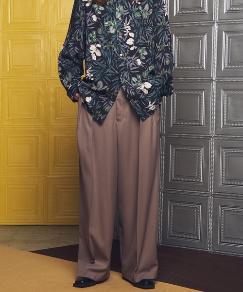 MAISON SPECIAL(メゾンスペシャル)の「《UNISEX》Clear Trichotine Two-tuck Prime-Wide Slacks/クリアトリコチンプライムワイドツータックスラックス【MAISON SPECIAL/メゾンスペシャル】■セットアップ対応■(スラックス・メンズ・ネイビー/グレイッシュベージュ/ブラック・2/1/0)」の14枚目の写真