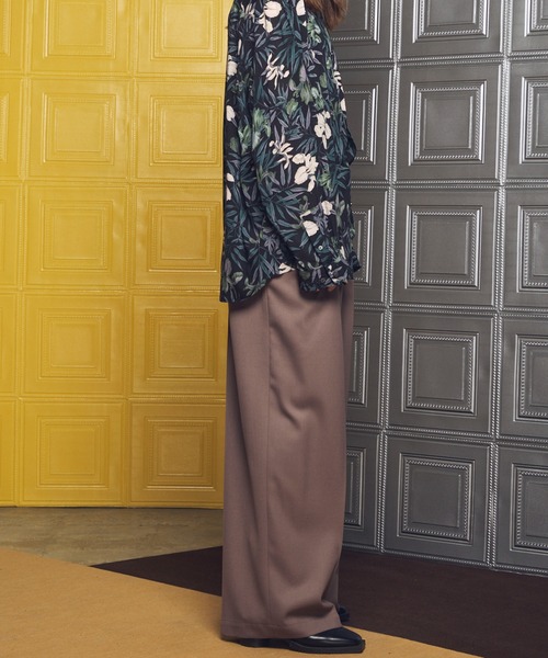 MAISON SPECIAL(メゾンスペシャル)の「《UNISEX》Clear Trichotine Two-tuck Prime-Wide Slacks/クリアトリコチンプライムワイドツータックスラックス【MAISON SPECIAL/メゾンスペシャル】■セットアップ対応■(スラックス・メンズ・ネイビー/グレイッシュベージュ/ブラック・2/1/0)」の15枚目の写真