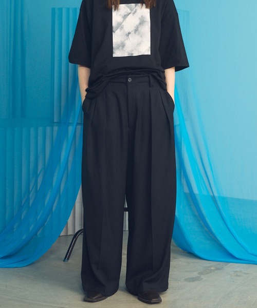 MAISON SPECIAL(メゾンスペシャル)の「《UNISEX》Clear Trichotine Two-tuck Prime-Wide Slacks/クリアトリコチンプライムワイドツータックスラックス【MAISON SPECIAL/メゾンスペシャル】■セットアップ対応■(スラックス・メンズ・ネイビー/グレイッシュベージュ/ブラック・2/1/0)」の11枚目の写真