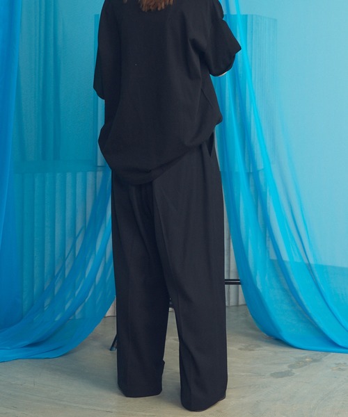 MAISON SPECIAL(メゾンスペシャル)の「《UNISEX》Clear Trichotine Two-tuck Prime-Wide Slacks/クリアトリコチンプライムワイドツータックスラックス【MAISON SPECIAL/メゾンスペシャル】■セットアップ対応■(スラックス・メンズ・ネイビー/グレイッシュベージュ/ブラック・2/1/0)」の13枚目の写真