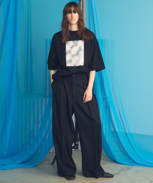 MAISON SPECIAL(メゾンスペシャル)の「《UNISEX》Clear Trichotine Two-tuck Prime-Wide Slacks/クリアトリコチンプライムワイドツータックスラックス【MAISON SPECIAL/メゾンスペシャル】■セットアップ対応■(スラックス・メンズ・ネイビー/グレイッシュベージュ/ブラック・2/1/0)」の4枚目の写真