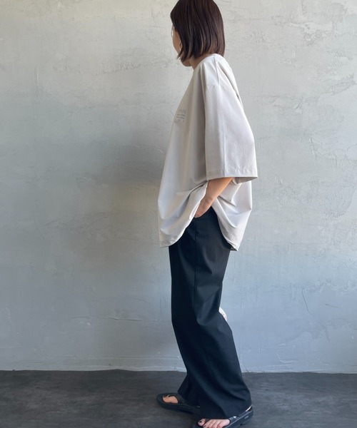 Manhattan Portage（マンハッタンポーテージ）の「【WEB先行予約】[MANHATTAN PORTAGE/マンハッタンポーテージ] 別注 4WAYストレッチ バックプリントTシャツ（Tシャツ/カットソー・レディース・ライトグレー/チャコール/ブラック・XL/L/M）」の12枚目の写真