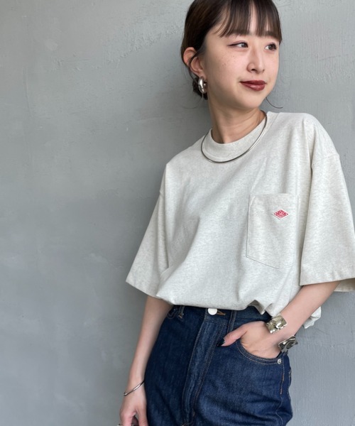 DANTON（ダントン）の「[DANTON/ダントン] ワンポイントロゴ ポケットTシャツ（Tシャツ/カットソー・レディース・アイボリー/ブラック/グレイッシュベージュ/チャコールグレー/ホワイト/ネイビー・S/M/L/XL/XXL）」の2枚目の写真