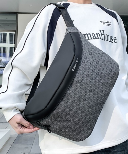 WESTBOY(ウエストボーイ)の「立体パネルデザイン テッククロス ボディスリングバッグ WO26S6BG03(ショルダーバッグ・メンズ・ブラック/グレー・FREE)」の11枚目の写真