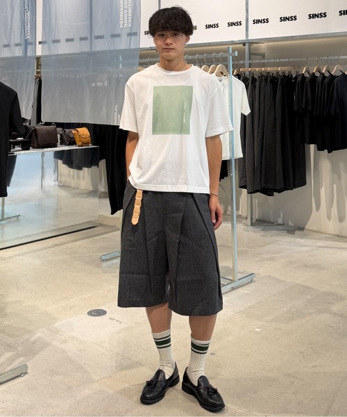 SINSS(シンス)の「Cross tuck wide shorts / クロスタックワイドショーツ(スラックス・メンズ・ブラック系その他/グレー系その他・MEDIUM/SMALL/X-SMALL/LARGE)」の18枚目の写真