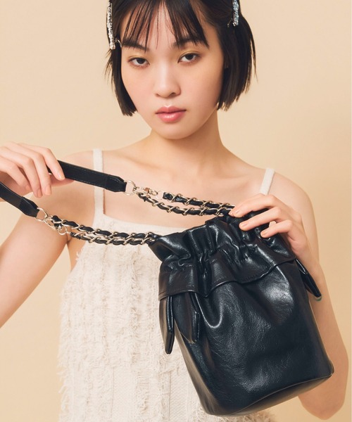 Casselini(キャセリーニ)の「Casselini(キャセリーニ)ラッフルバッグ(ショルダーバッグ・レディース・ライム/ブラック/シルバー・FREE)」の7枚目の写真