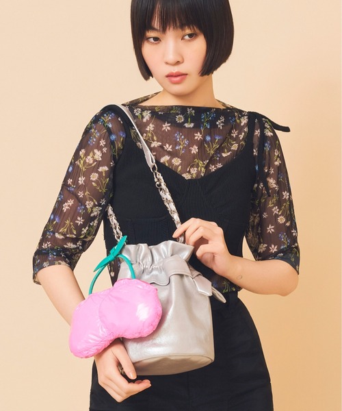 Casselini(キャセリーニ)の「Casselini(キャセリーニ)ラッフルバッグ(ショルダーバッグ・レディース・ライム/ブラック/シルバー・FREE)」の11枚目の写真