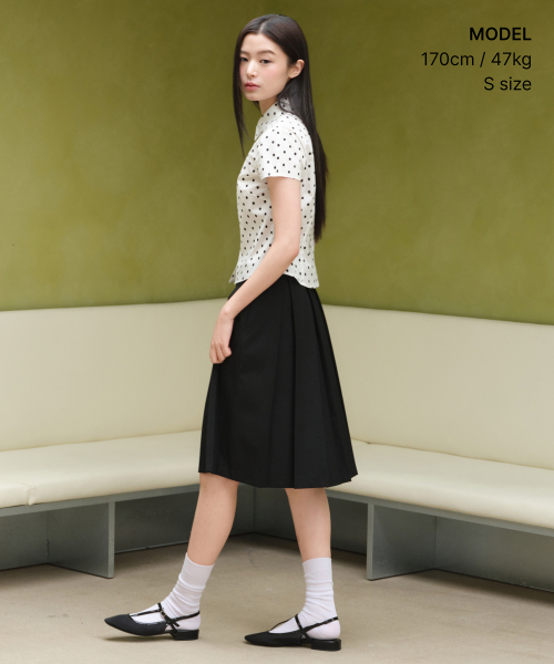 MUSINSA STANDARD WOMAN（ムシンサスタンダードウーマン）の「ウィメンズポルカドットキャップスリーブシャツ[クリーム]（シャツ/ブラウス・レディース・その他・X-SMALL/SMALL/MEDIUM/LARGE）」の2枚目の写真