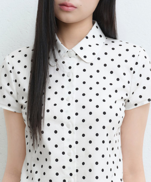 MUSINSA STANDARD WOMAN（ムシンサスタンダードウーマン）の「ウィメンズポルカドットキャップスリーブシャツ[クリーム]（シャツ/ブラウス・レディース・その他・X-SMALL/SMALL/MEDIUM/LARGE）」の6枚目の写真