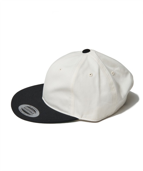 FLEXFIT(フレックスフィット)の「【FLEXFIT】Retro Style Cap Two Tone(キャップ・メンズ・ネイビー/ブラウン/ライトイエロー/ブルー/ブラック/ワイン・フリー)」の15枚目の写真