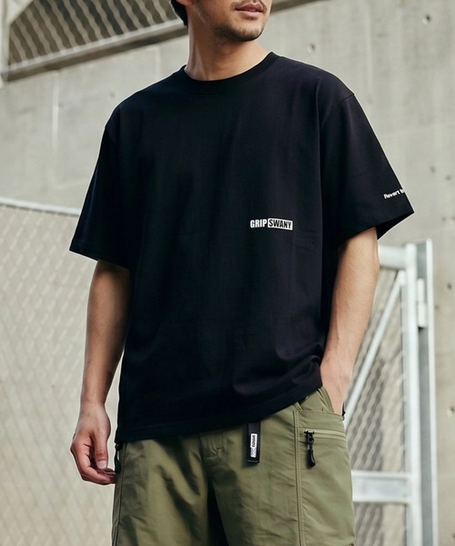 GRIP SWANY（グリップスワニー）の「【GSMCT-201】WIDE BOX LOGO TEE（Tシャツ/カットソー・メンズ・ブラック×ブラック/ホワイト×ブラック・L/XL）」の2枚目の写真