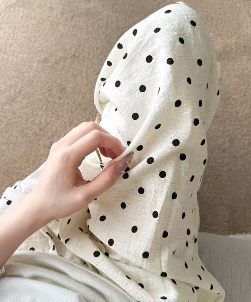 Achic(アシック)の「ドット柄ダンボールイージーコクーンパンツ(デニムパンツ・レディース・ホワイト/アイボリー/ブラック・M)」の19枚目の写真