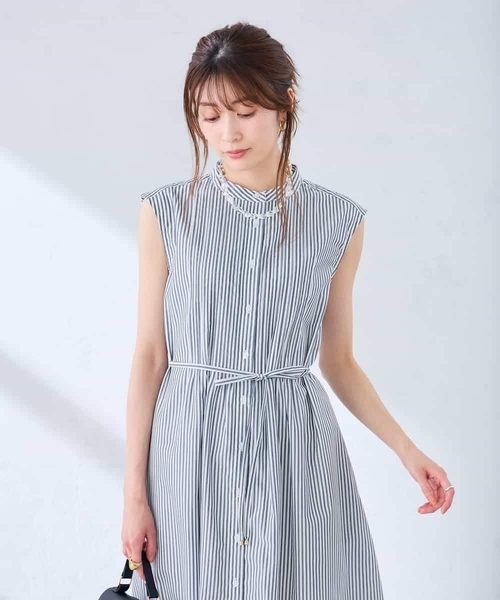 a.v.v(アーヴェヴェ)の「フレアシャツワンピース(ワンピース・レディース・ブラック/ネイビー・38/40)」の8枚目の写真