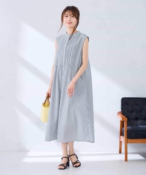 a.v.v(アーヴェヴェ)の「フレアシャツワンピース(ワンピース・レディース・ブラック/ネイビー・38/40)」の11枚目の写真