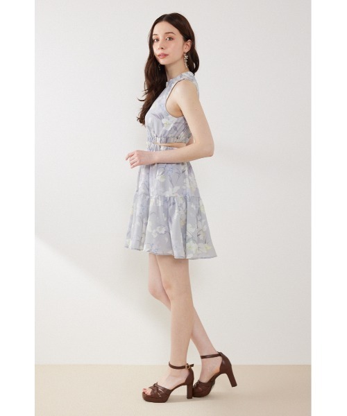 rienda（リエンダ）の「【女神ワンピース】ホルターネックギャザーミニフレアワンピース 夏服（ワンピース・レディース・アイボリー/ブラック/グレー系その他/マルチ/ホワイト系その他/ピンク・SMALL/MEDIUM）」の12枚目の写真