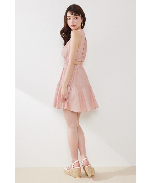 rienda（リエンダ）の「【女神ワンピース】ホルターネックギャザーミニフレアワンピース 夏服（ワンピース・レディース・アイボリー/ブラック/グレー系その他/マルチ/ホワイト系その他/ピンク・SMALL/MEDIUM）」の19枚目の写真
